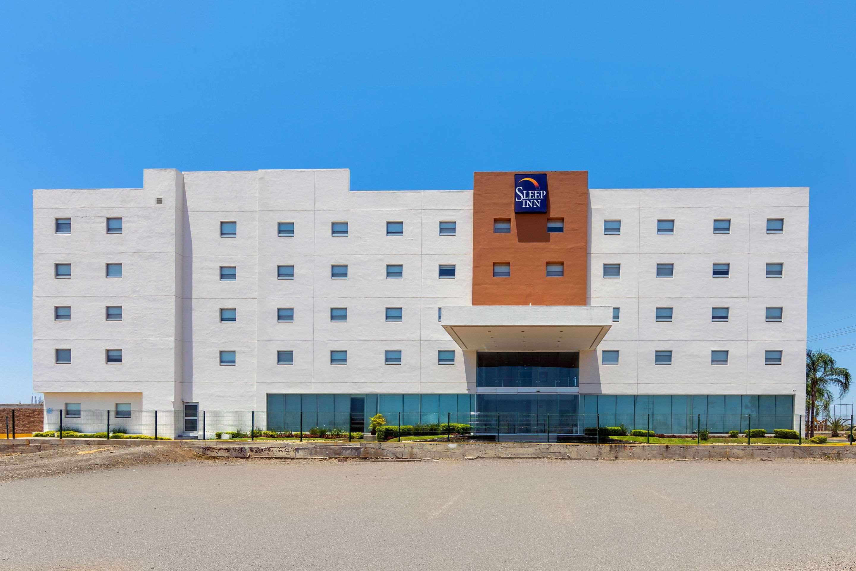 Sleep Inn Mazatlan Exterior photo