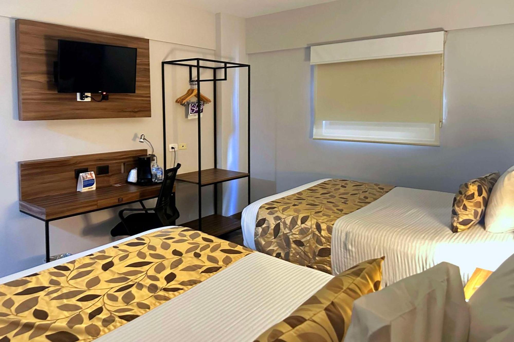 Sleep Inn Mazatlan Exterior photo